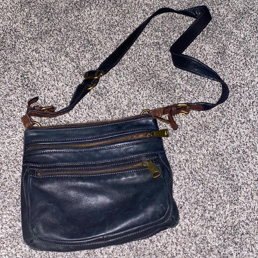 fossil purse